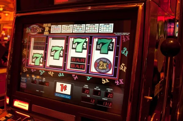 sang direkturtoto platform interface showing live casino and sportsbook sections